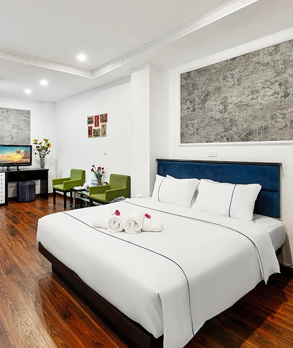 STAY IN THE HEART OF HA NOI