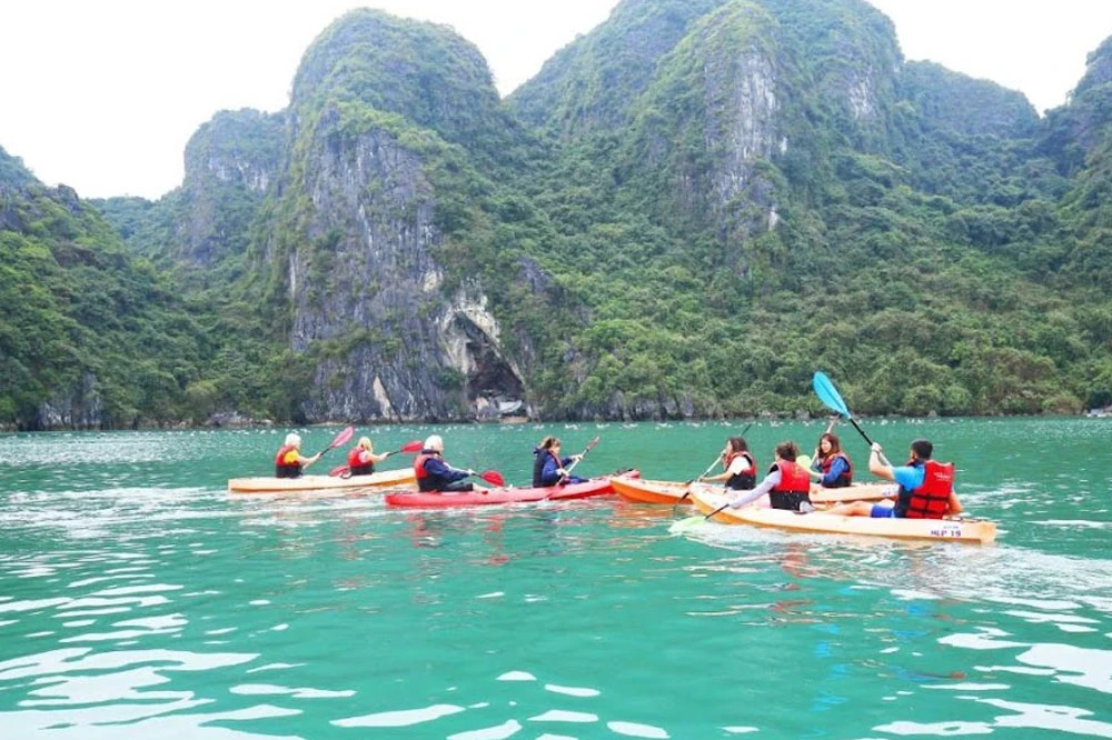 Halong Bay 3D/2N - Royal Palace 3 star cruise